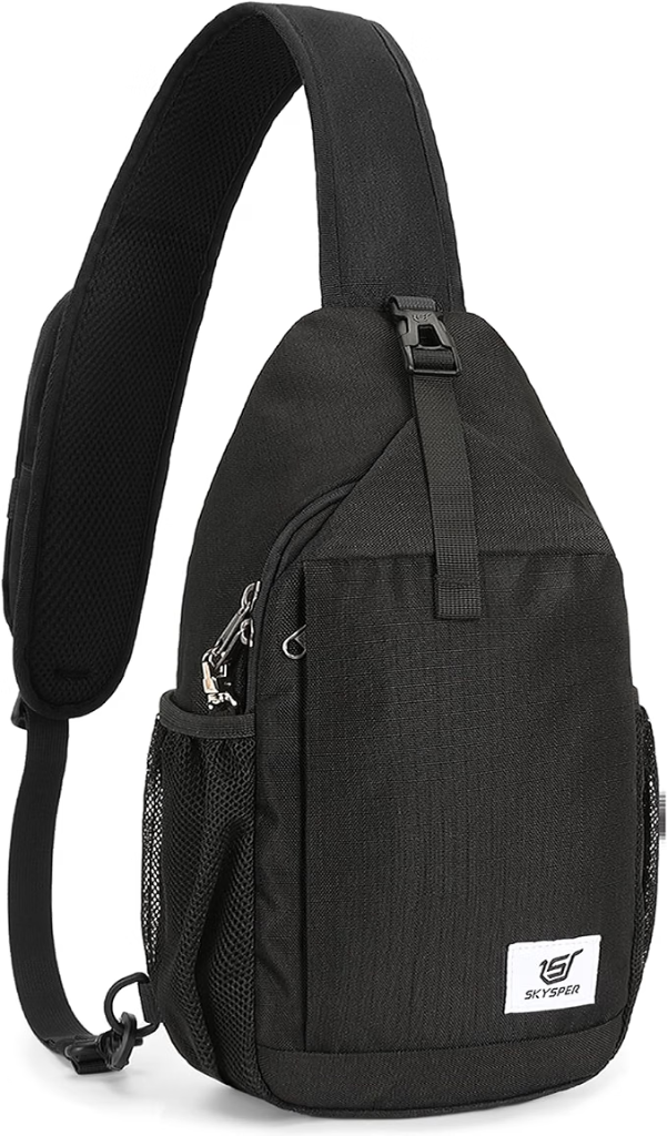SKYSPER Sling Bag in black recycled polyester with everyday crossbody strap